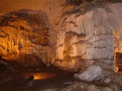 13. Dupnisa Mağarası (Kırklareli).jpg